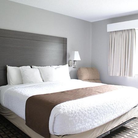Adams Inn And Suites Экстерьер фото
