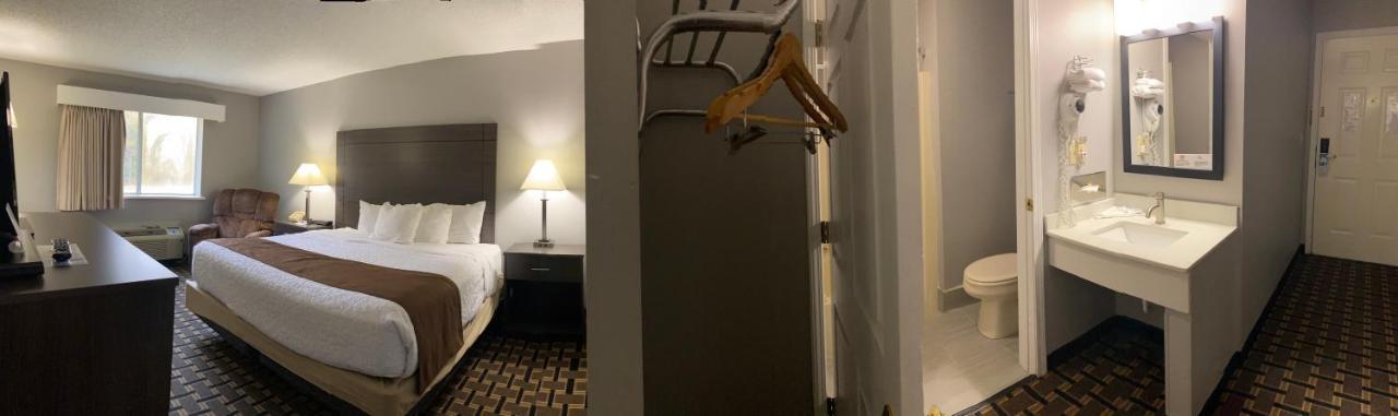 Adams Inn And Suites Экстерьер фото