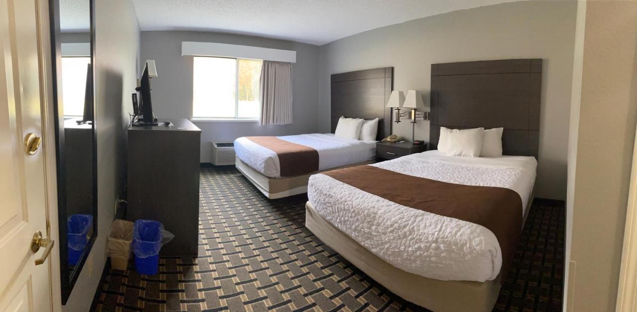 Adams Inn And Suites Экстерьер фото